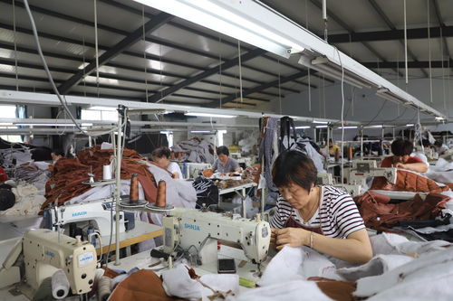 家門口就業 群眾腰包鼓起來